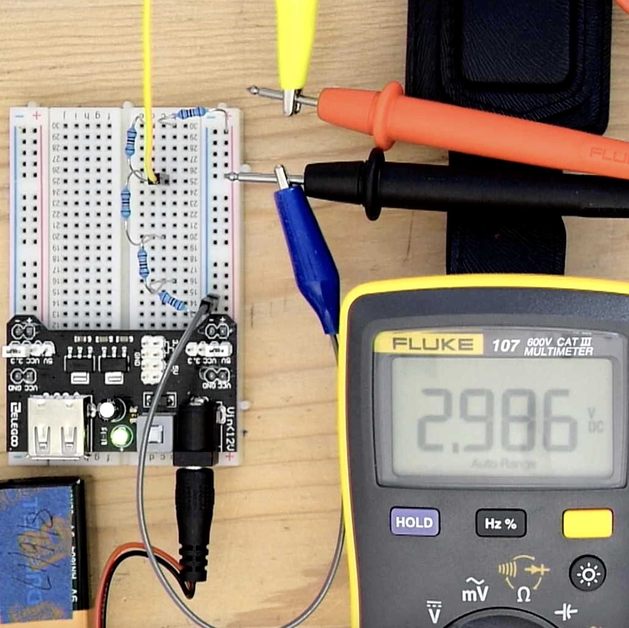 3 resistor divider